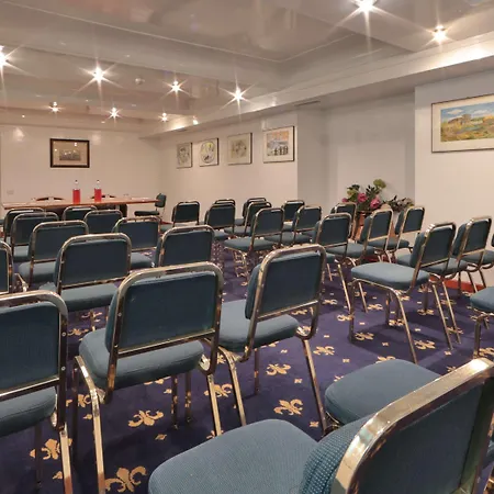 Western Rivoli 4* Roma