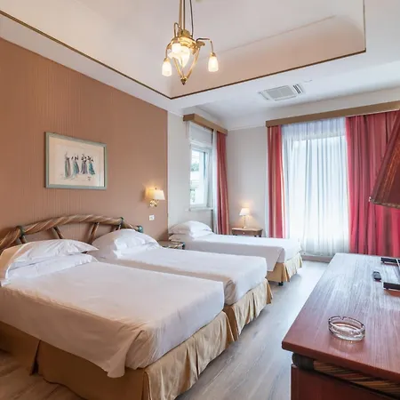 Western Rivoli Hotel 4*