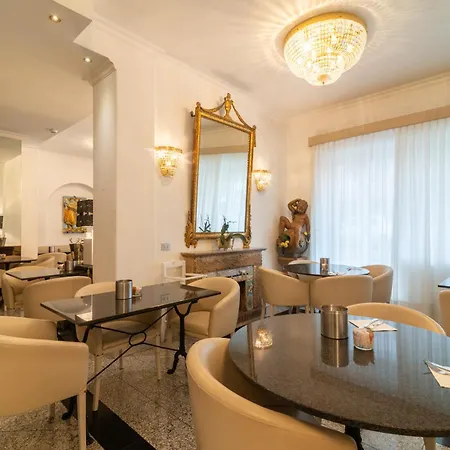 Western Rivoli 4* Roma