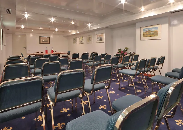 Western Rivoli 4* Рим