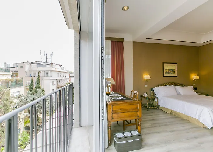 Western Rivoli Отель 4*